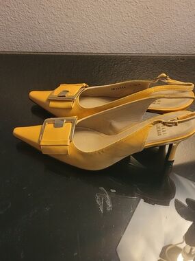 Stuart Weitzman Yellow Pointed-Toe Slingback Heels with Buckle